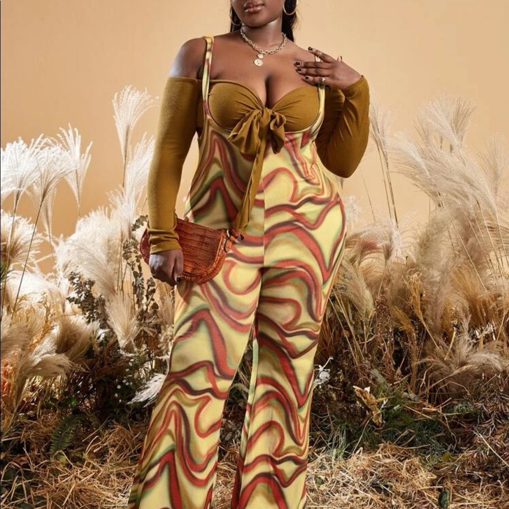 Jumpsuit - Picture 3 of 7
